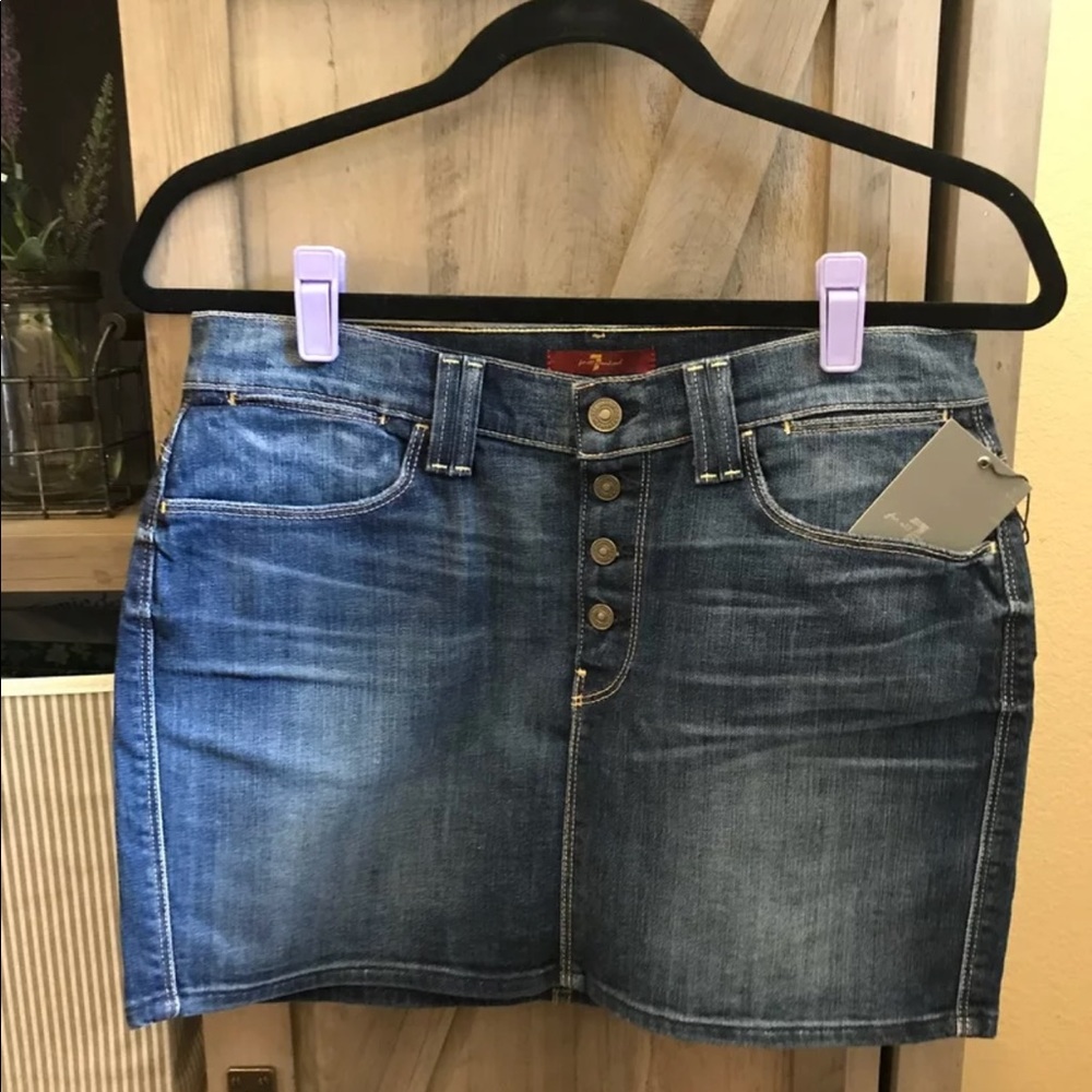 7FAM size 28 denim skirt